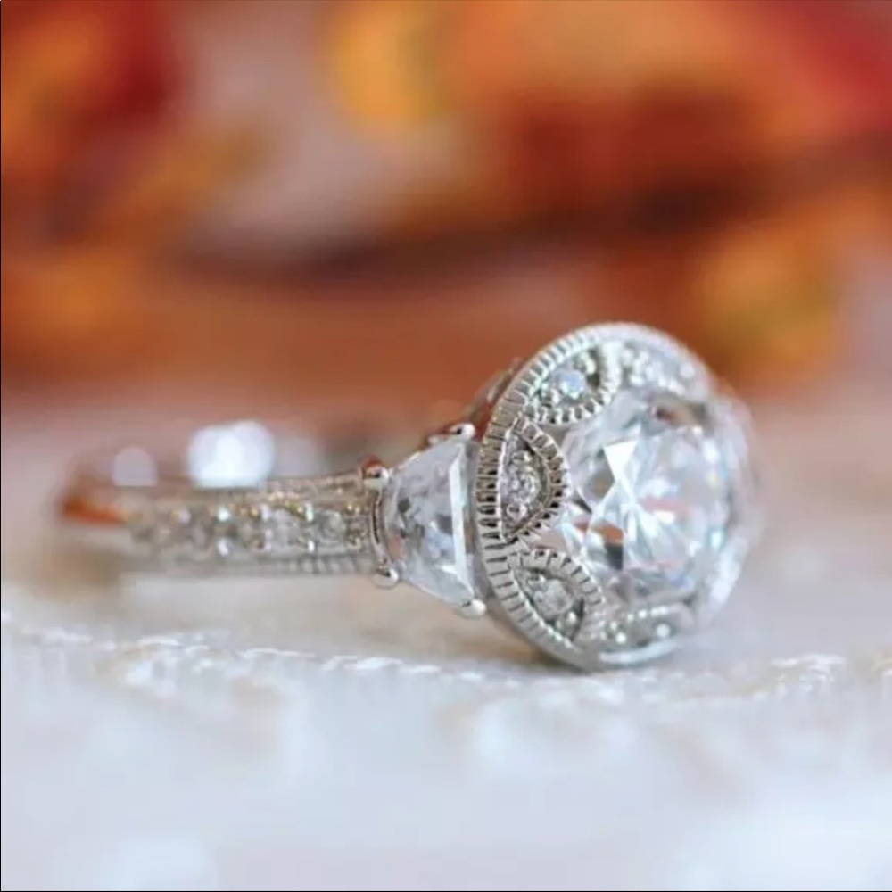New 925 Silver Vintage Dainty Diamond Lady Ring 💍 - Picture 3 of 4